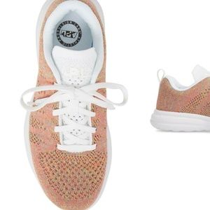 Beautiful APL Metallic / Melange running shoez